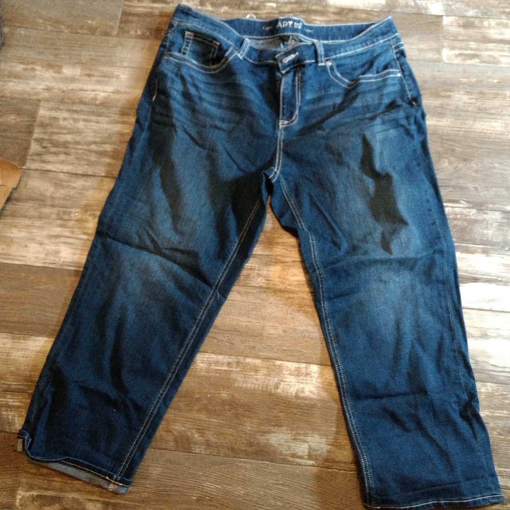 Apt 9 size 16 capris